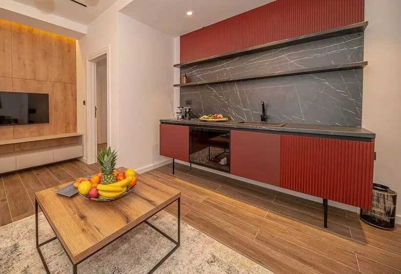 پانسیون N&n Lux Guest House