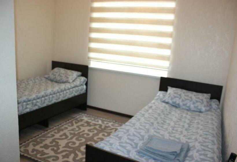 پانسیون Uz Anar Guest House