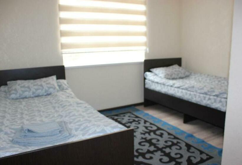 پانسیون Uz Anar Guest House