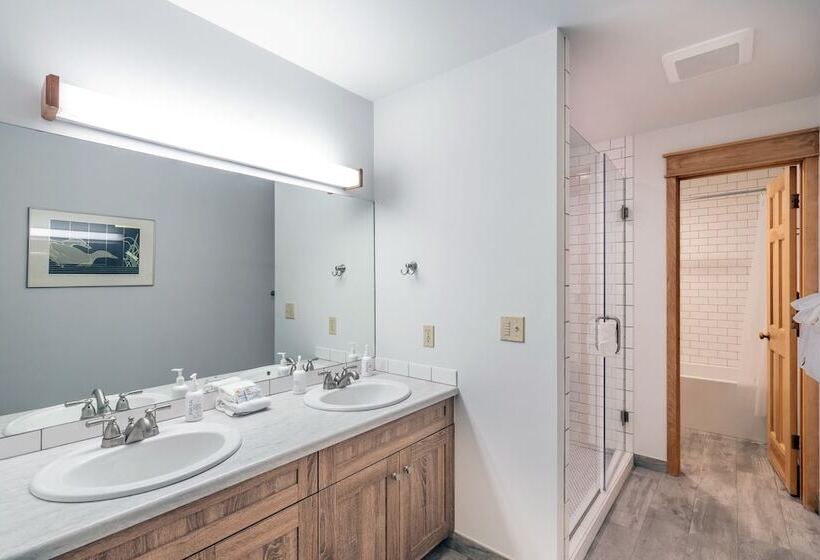 Smuggler F By Avantstay Gorgeous Condo Close To Lift 7