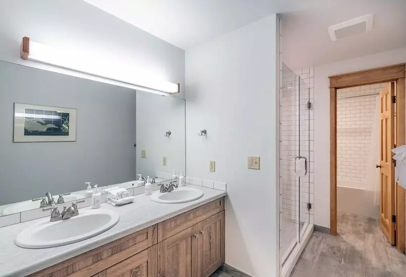 Smuggler F By Avantstay Gorgeous Condo Close To Lift 7