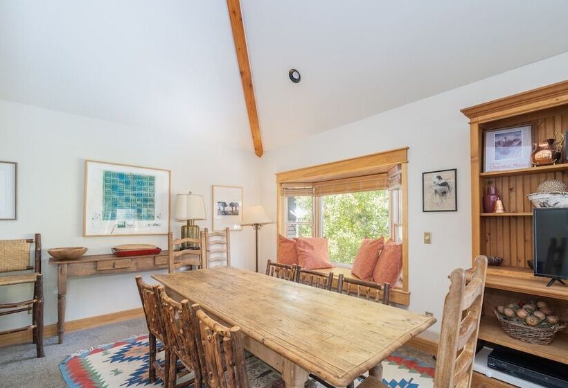 Smuggler F By Avantstay Gorgeous Condo Close To Lift 7