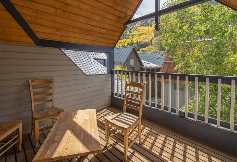 Smuggler F By Avantstay Gorgeous Condo Close To Lift 7