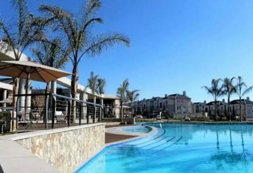Aamiaismajoitus (B&B) Sleep And Go Luxury Tintswalo Nest