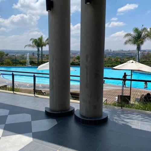 צימר Sleep And Go Luxury Tintswalo Nest