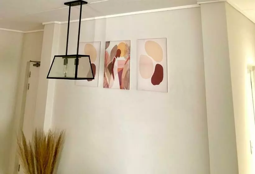 Aamiaismajoitus (B&B) Sleep And Go Luxury Tintswalo Nest