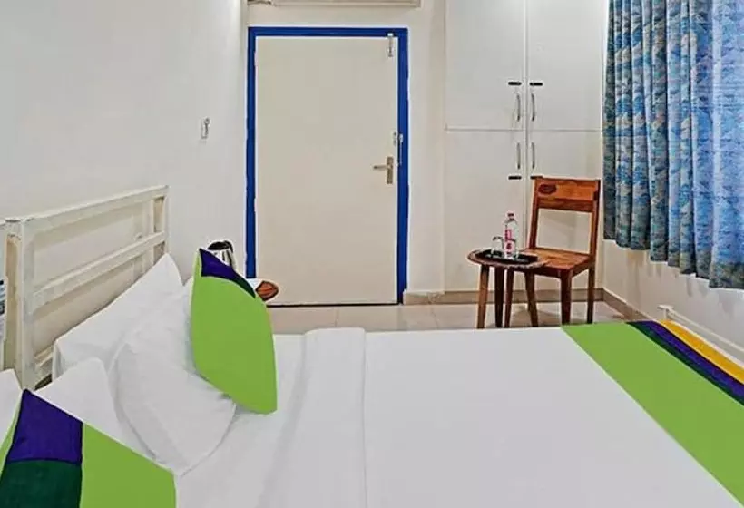 Fabhotel Istana Inn