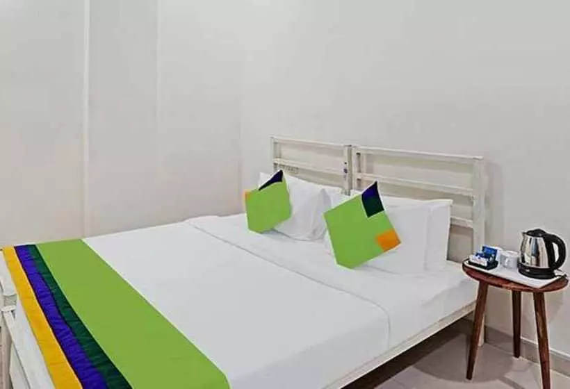 Fabhotel Istana Inn