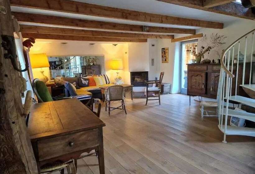 La Maison Du Vigneron