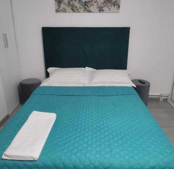 پانسیون Zenlux