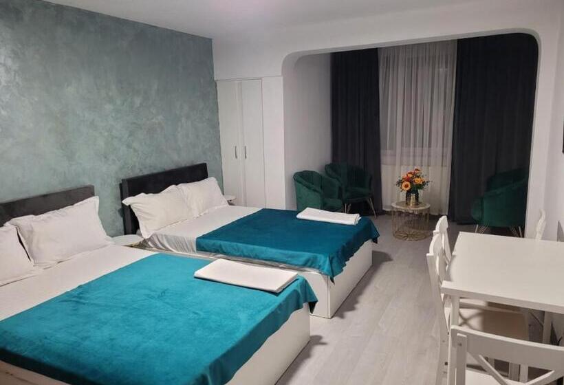 پانسیون Zenlux