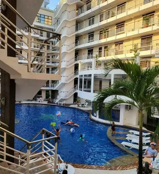 Spacious 2 Bedroom. Home Comfort + Hotel Amenities