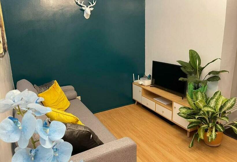 Uno In Imus By Project Nest   Free Netflix & Wifi