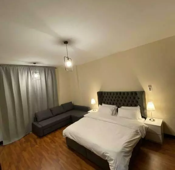 Marina Studio 2