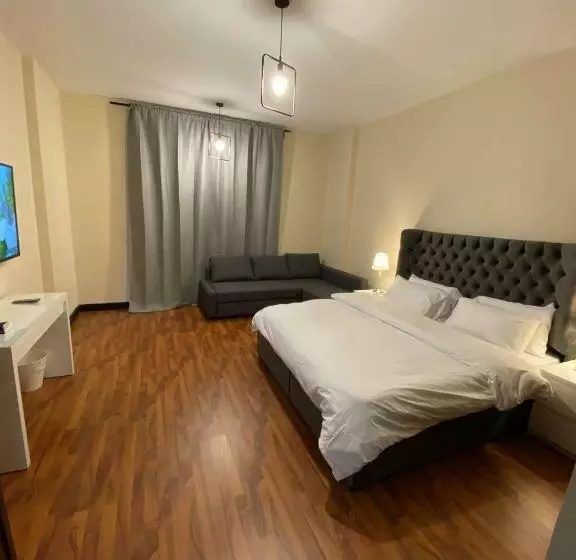 Marina Studio 2