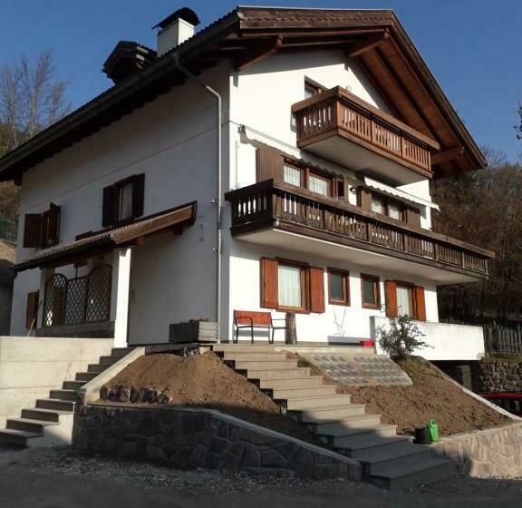 Appartamento Naronchel, Locazione Spaziosa Con Giardino