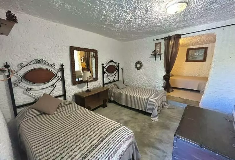 La Cuevita De Hilario