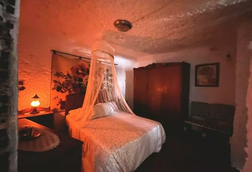 La Cuevita De Hilario