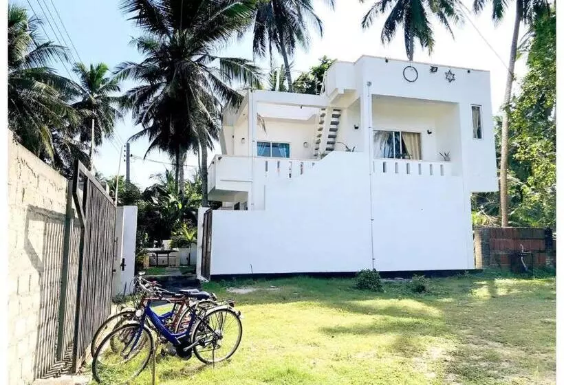 Majatalo Ayona Beach Villa