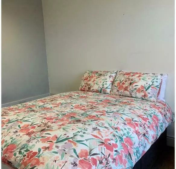 پانسیون Liffey View Suite