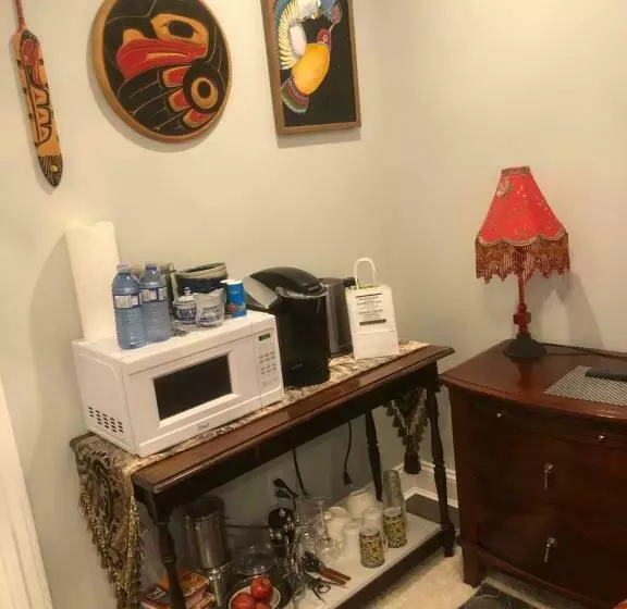 ペンション Raven S Cache Bed And Breakfast
