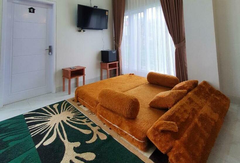 Bed and Breakfast Homestay Dieng Dharma Dihyang