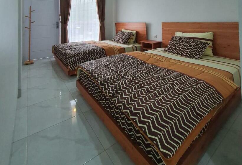 Bed and Breakfast Homestay Dieng Dharma Dihyang