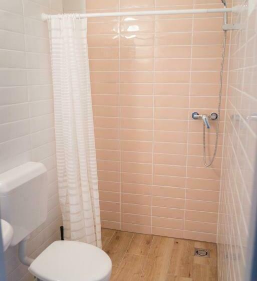 Hegyestű Lába Vendégház