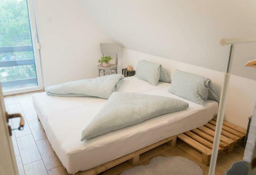 Hegyestű Lába Vendégház