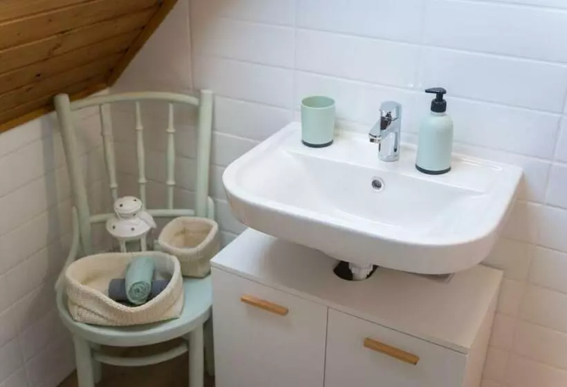 Hegyestű Lába Vendégház