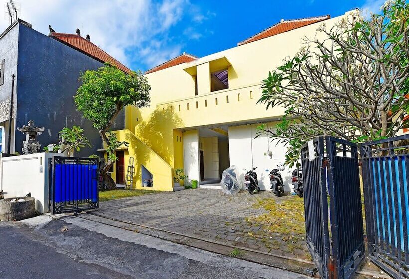 Отель Oyo 91445 Sandat Guest House