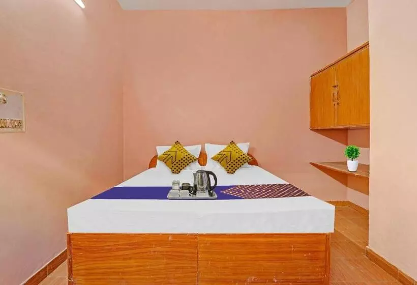 ホテル Spot On Ganpati Home Stays