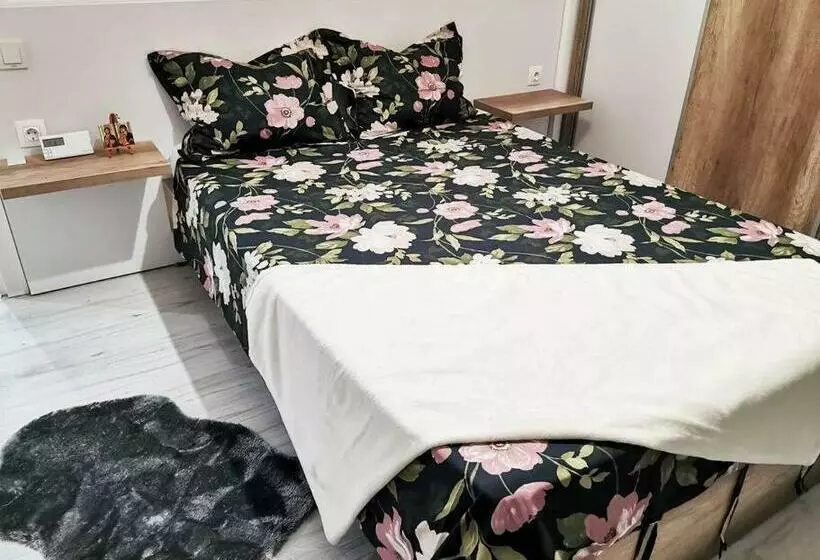 New Cozy Apartment In Otopeni Near Airport