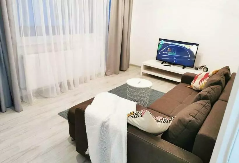 New Cozy Apartment In Otopeni Near Airport