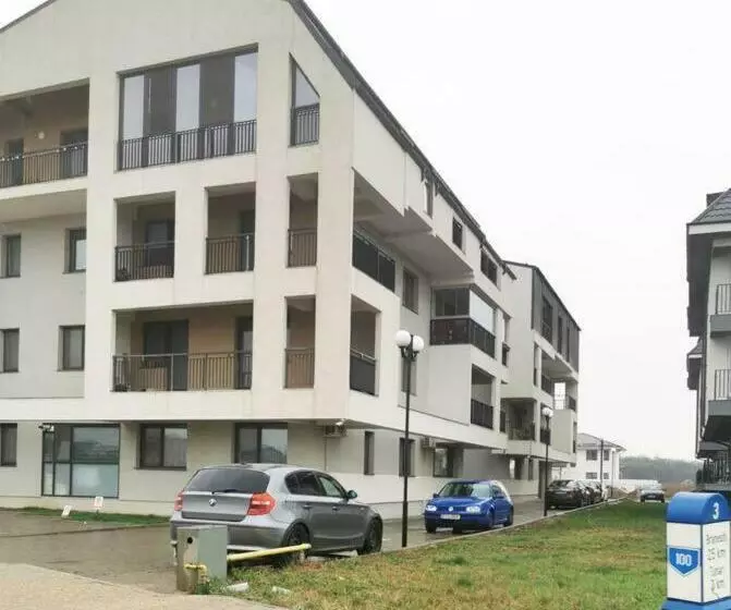 New Cozy Apartment In Otopeni Near Airport