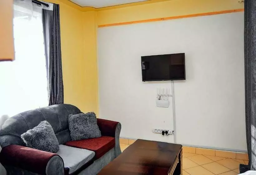 پانسیون Attic Place South B