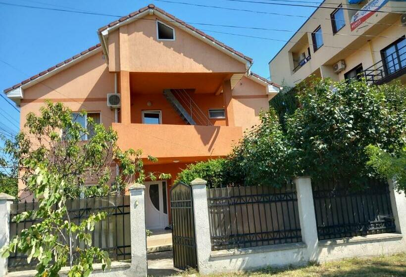 פנסיון Casa Grig