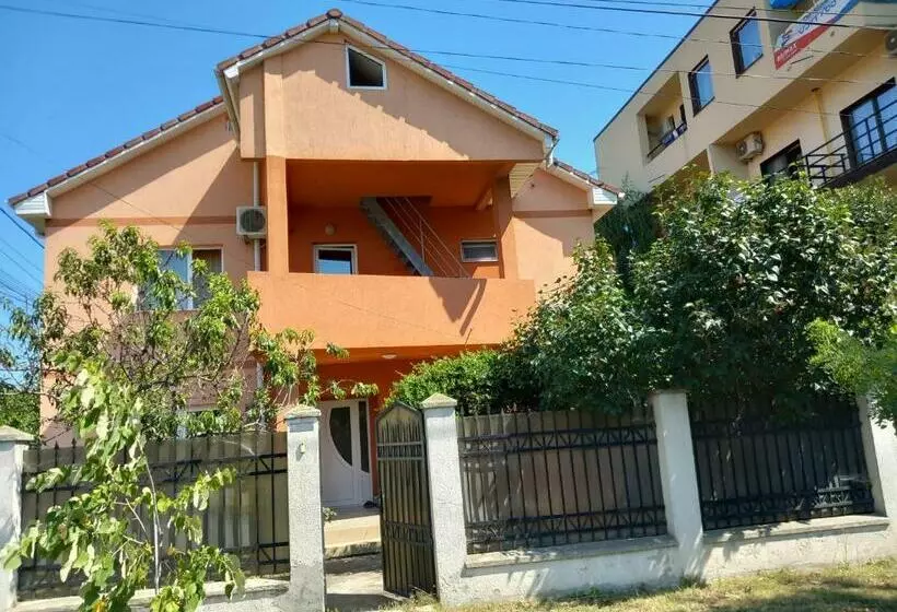 پانسیون Casa Grig