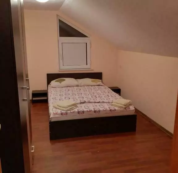پانسیون Casa Grig