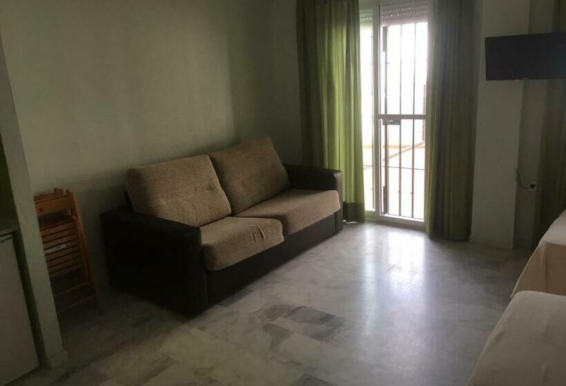 Apartahotel Doña Reyes