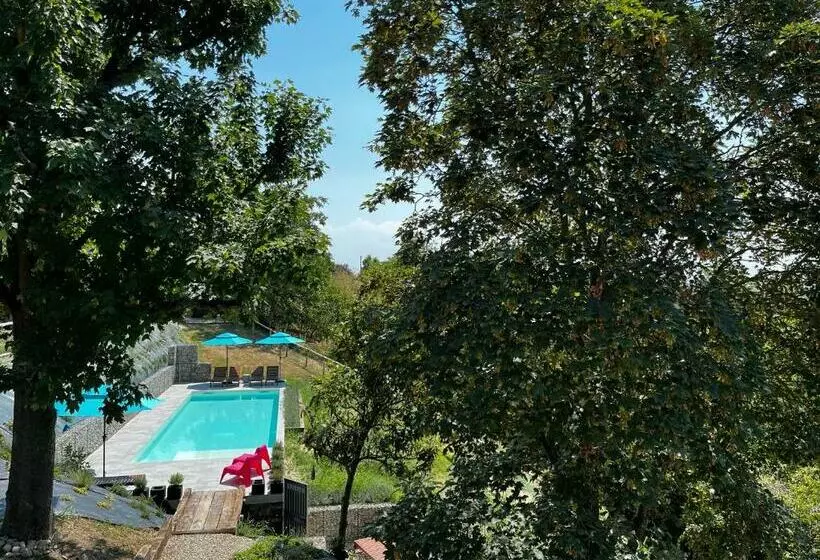 Aamiaismajoitus (B&B) Cascina Giantino Suite Cantina   G A Y   M E N   O N L Y