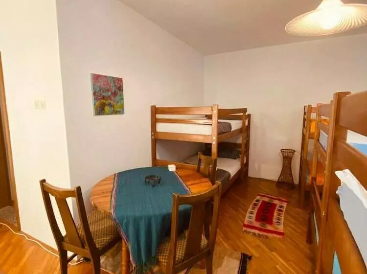 Den Hostel