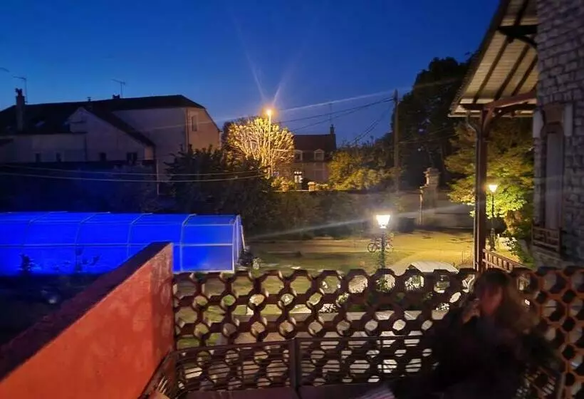 Gitedelatournelleauxerre