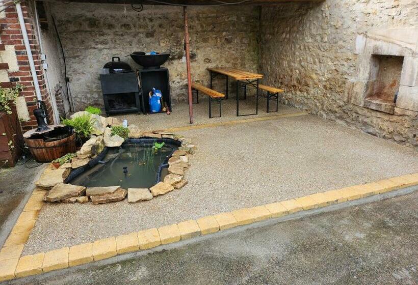 Gitedelatournelleauxerre