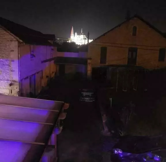 Gitedelatournelleauxerre