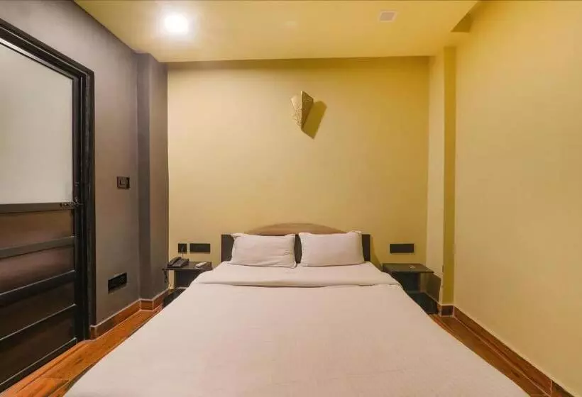 Hotel Fabexpress Lemon Grass
