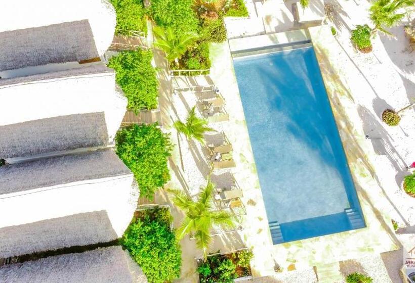 בית מלון כפרי Jabali Bungalows Lodge