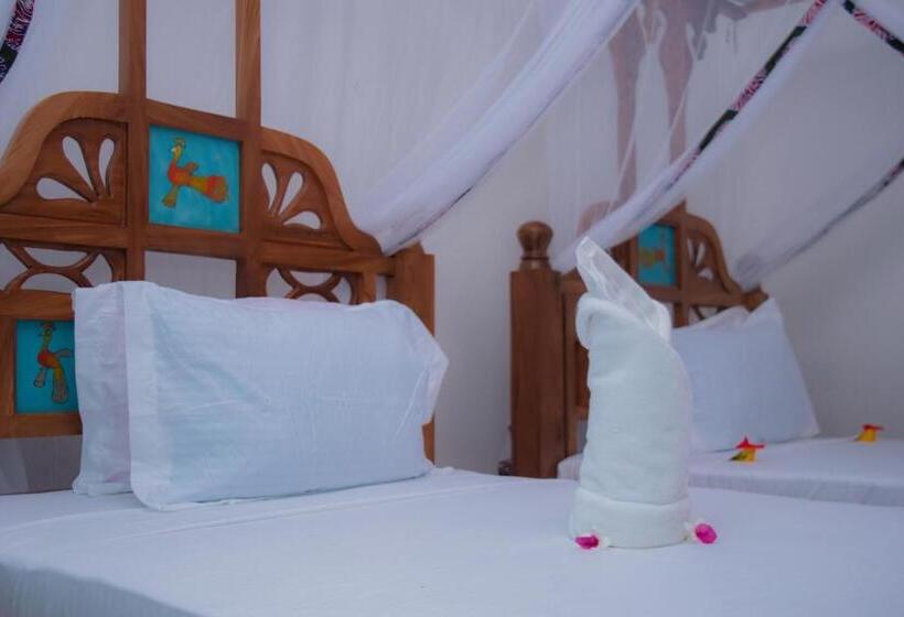 בית מלון כפרי Jabali Bungalows Lodge