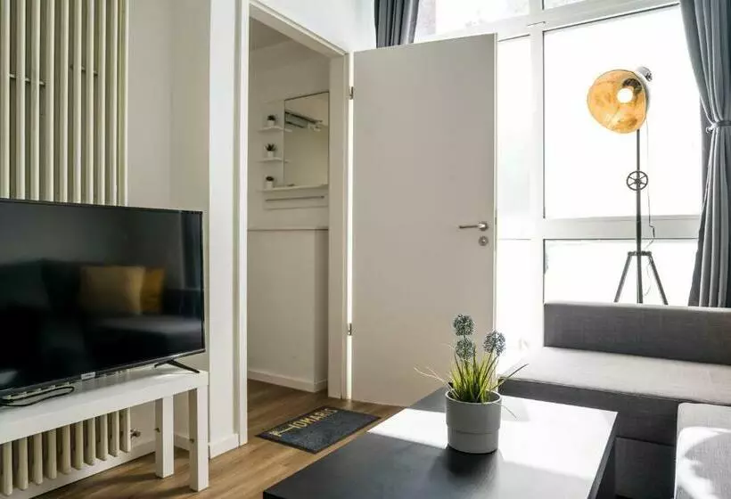 Industrial Loft In Berlin Mitte