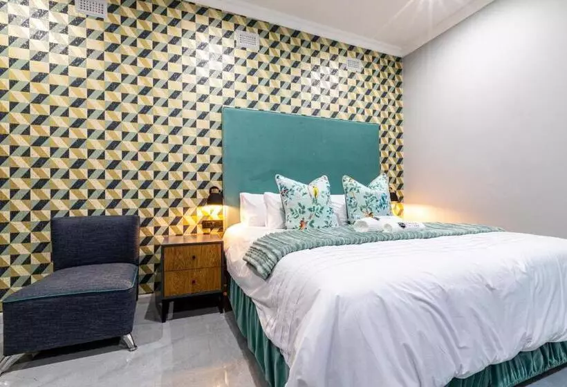 Majatalo 5th On Preston Guest House